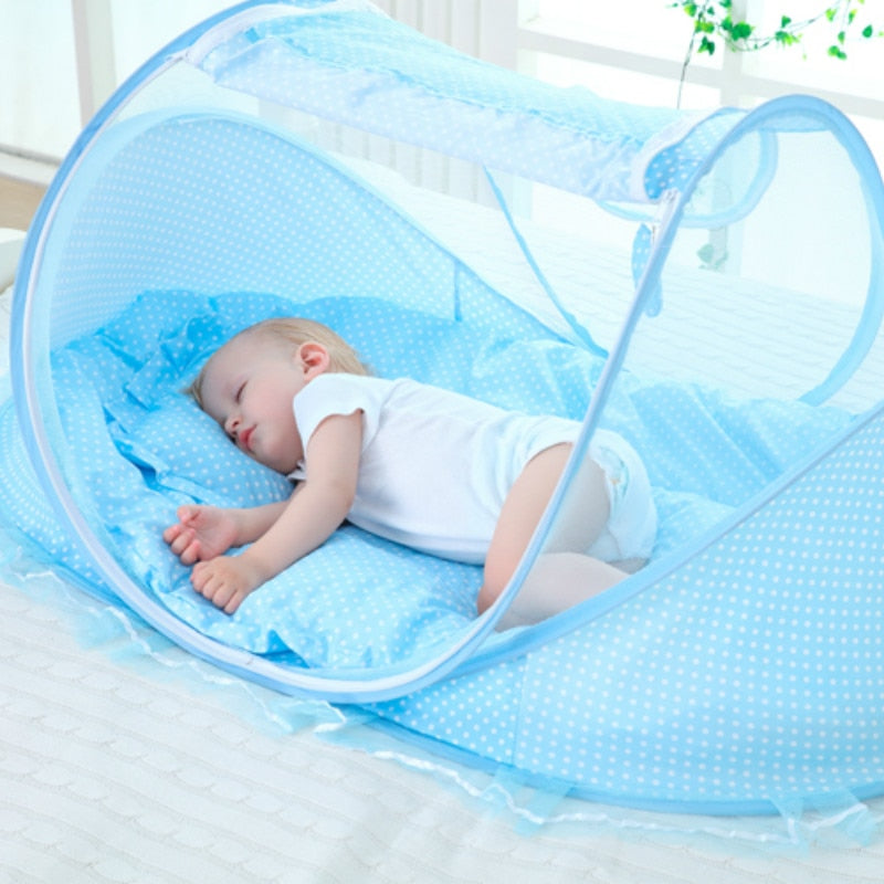 Lit bébé avec moustiquaire pliante lit, matelas et oreiller (trois pièces) pour les enfants de 0 à 3 ans - Mabelle Magasin